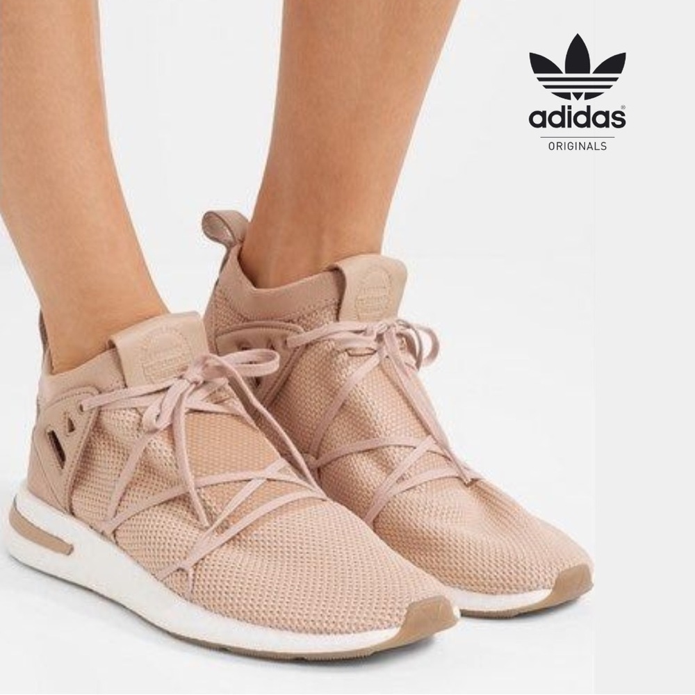 Adidas Originals Women’s Arkyn Knit Sneaker